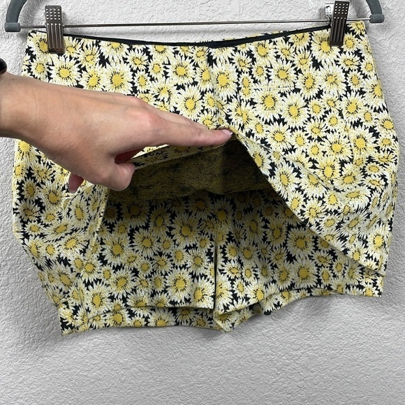 Maeve by Anthropologie Daisy Floral Mini Skort Skirt with Shorts Sz S - Picture 5 of 15